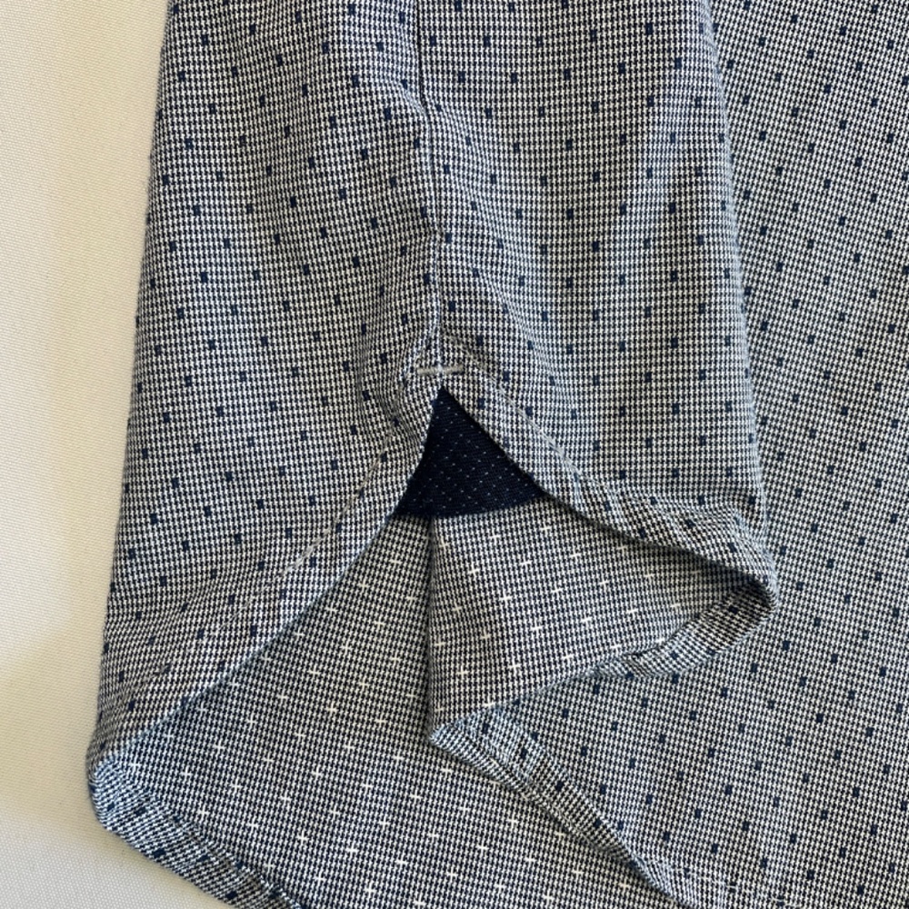 Van Heusen Originals Men’s Classic Fit Long‑Sleeve Micro‑Print Dress Shirt - M - Picture 5 of 7